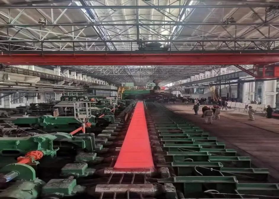 凌源鋼鐵股份有限公司中寬帶大修改造三電系統全線熱負荷試車成功.jpg